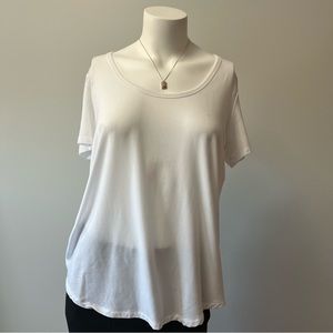 Aritizia T-Shirt, Small